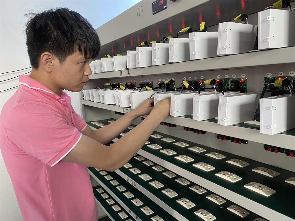 Intelligent Aging Test Equipment